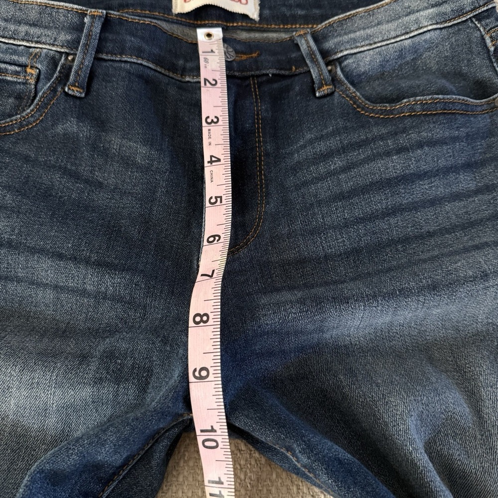 Driftwood Colette Embroidered Hem Jeans Blue Straight Leg Studded Size 29x26 - Picture 11 of 12